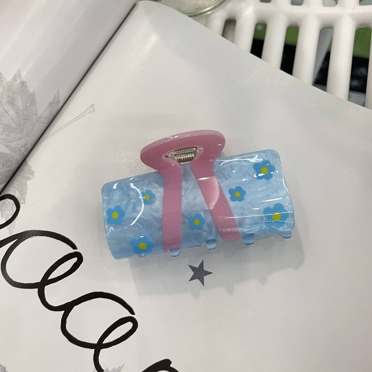 CWAHA1511_ALL KINDS OF CUTENESS HAIR CLAW CLIP