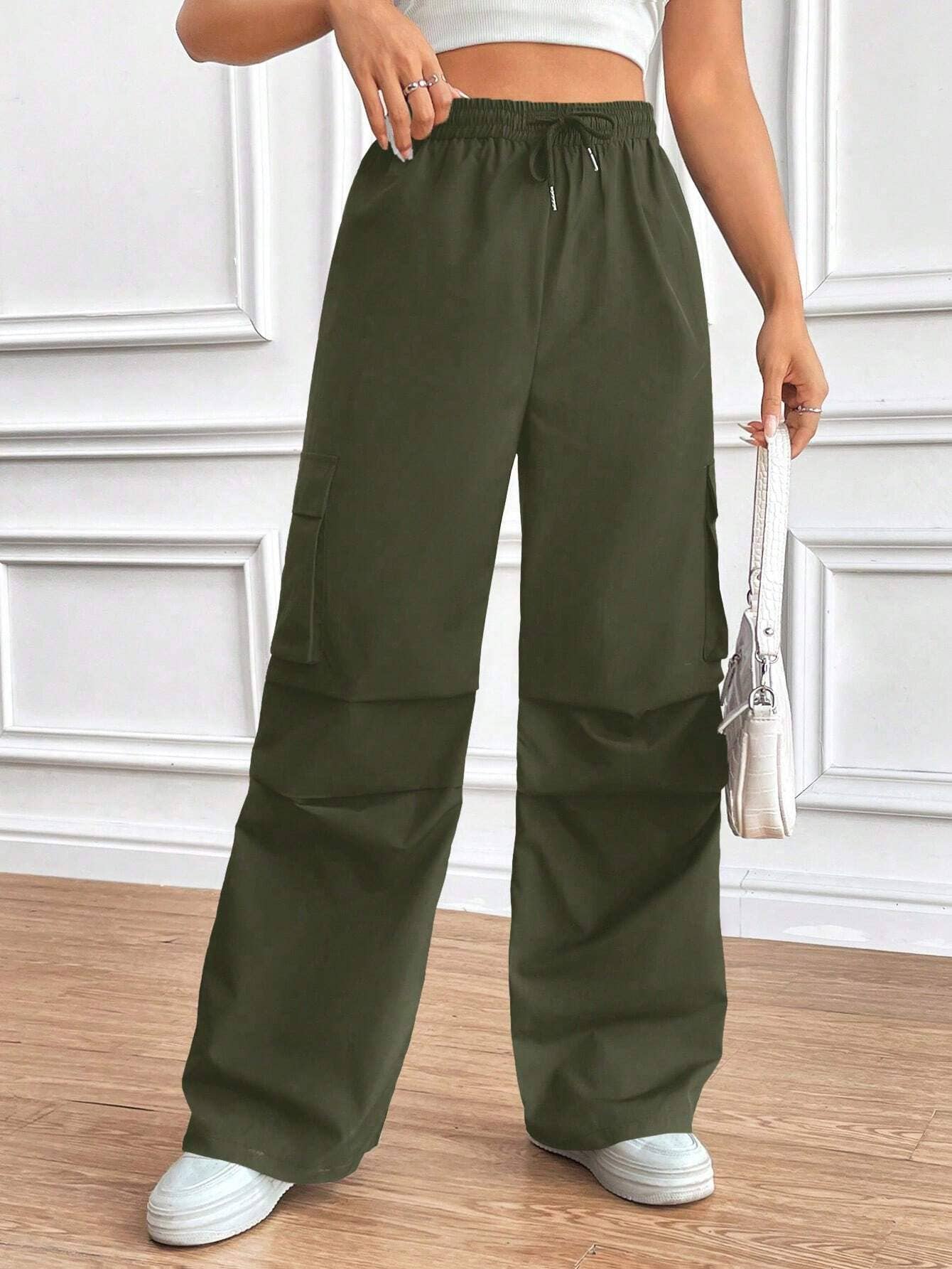 Elastic waist high-waisted baggy cargo pants