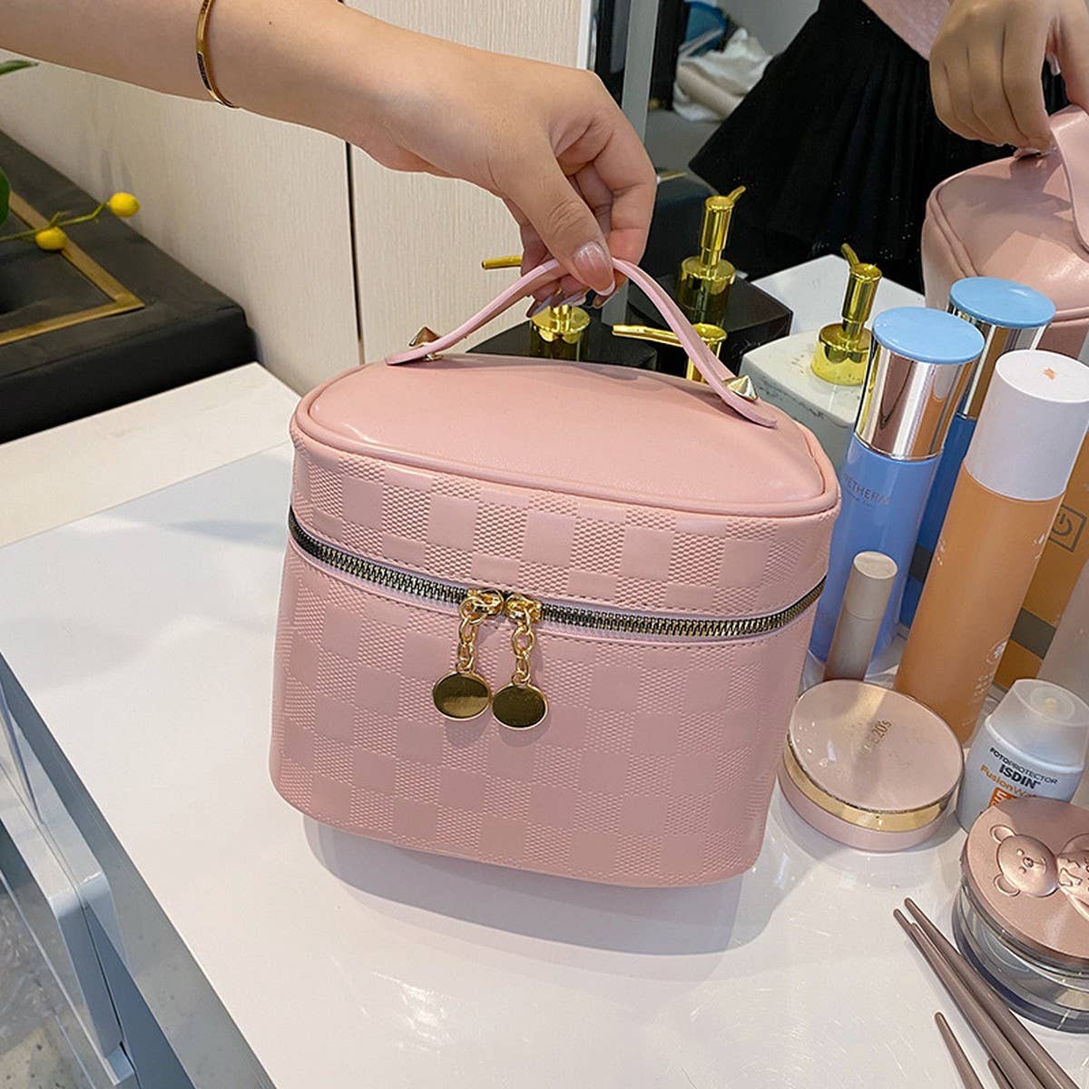 HIGH-VALUE FASHIONABLE PORTABLE COSMETIC BAG_CWAB4460