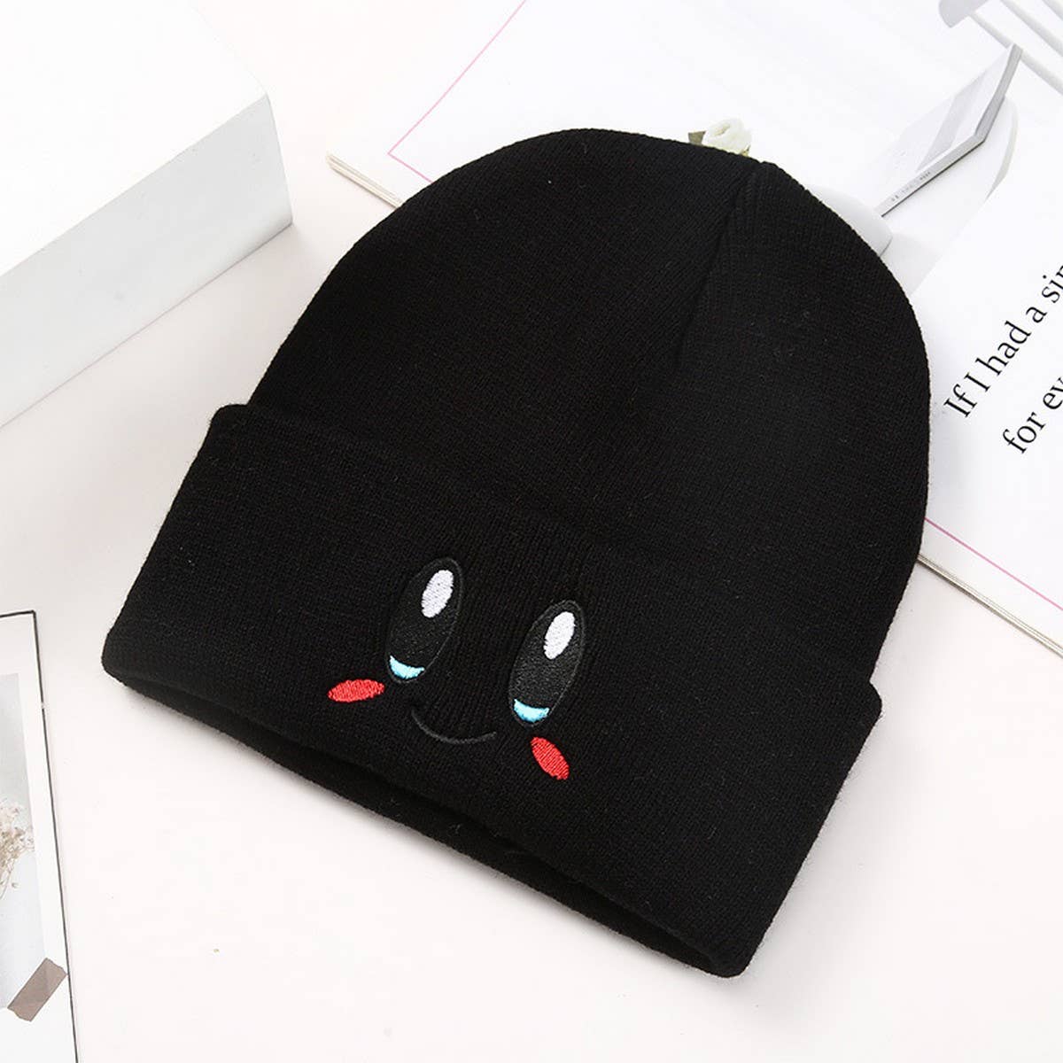 CWAH04353_PINK KIRBY SMILEY KNIT BEANIE