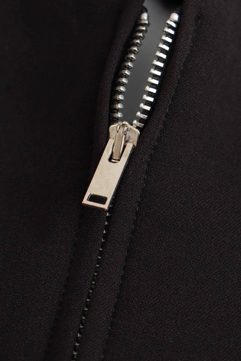 CWTHT0148_BACKLESS BUCKLE SLIM FIT V-NECK HALTER TOP