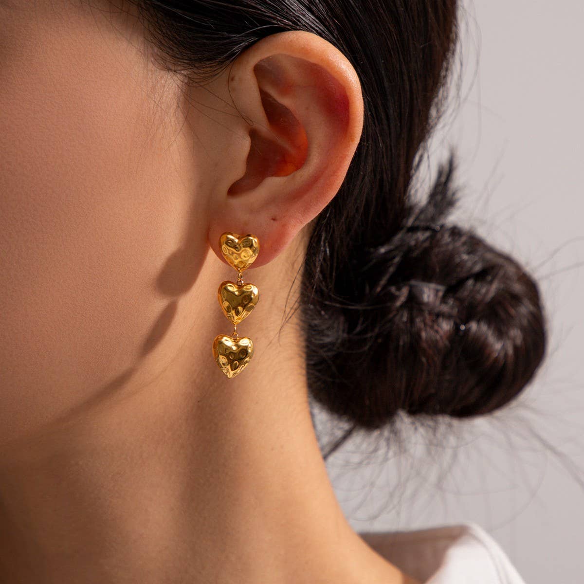 RETRO COURT BAROQUE LOVE LIGHT LUXURY EARRINGS_CWASC1643
