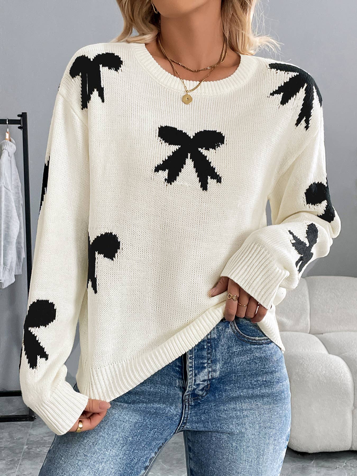 Casual and simple bow jacquard knitted sweater