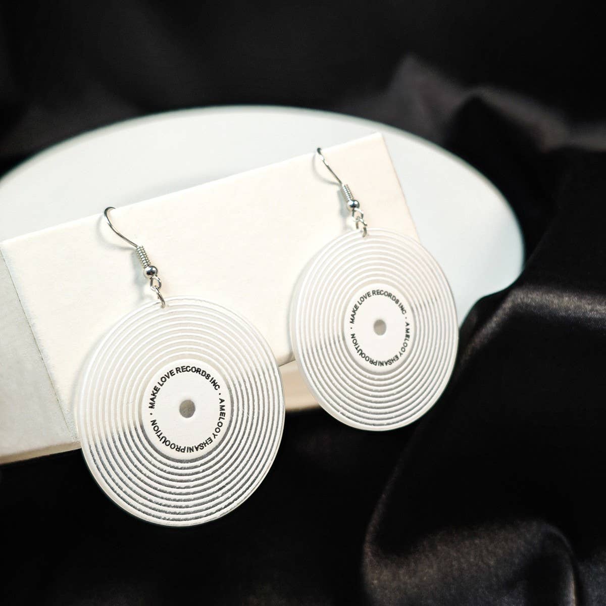 CREATIVE SIMPLE LETTER GEOMETRIC ROUND EARRINGS