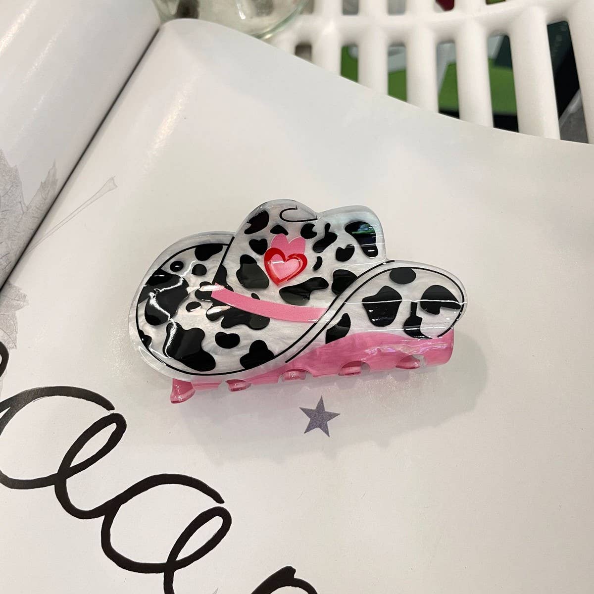 CWAHA1511_ALL KINDS OF CUTENESS HAIR CLAW CLIP