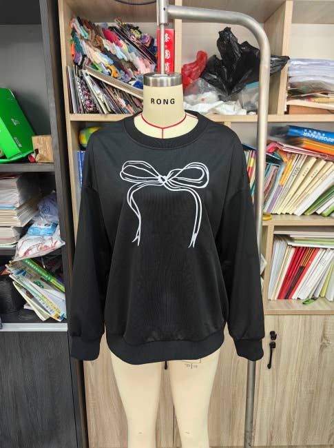 Bow round-neck long-sleeved pullover sweater