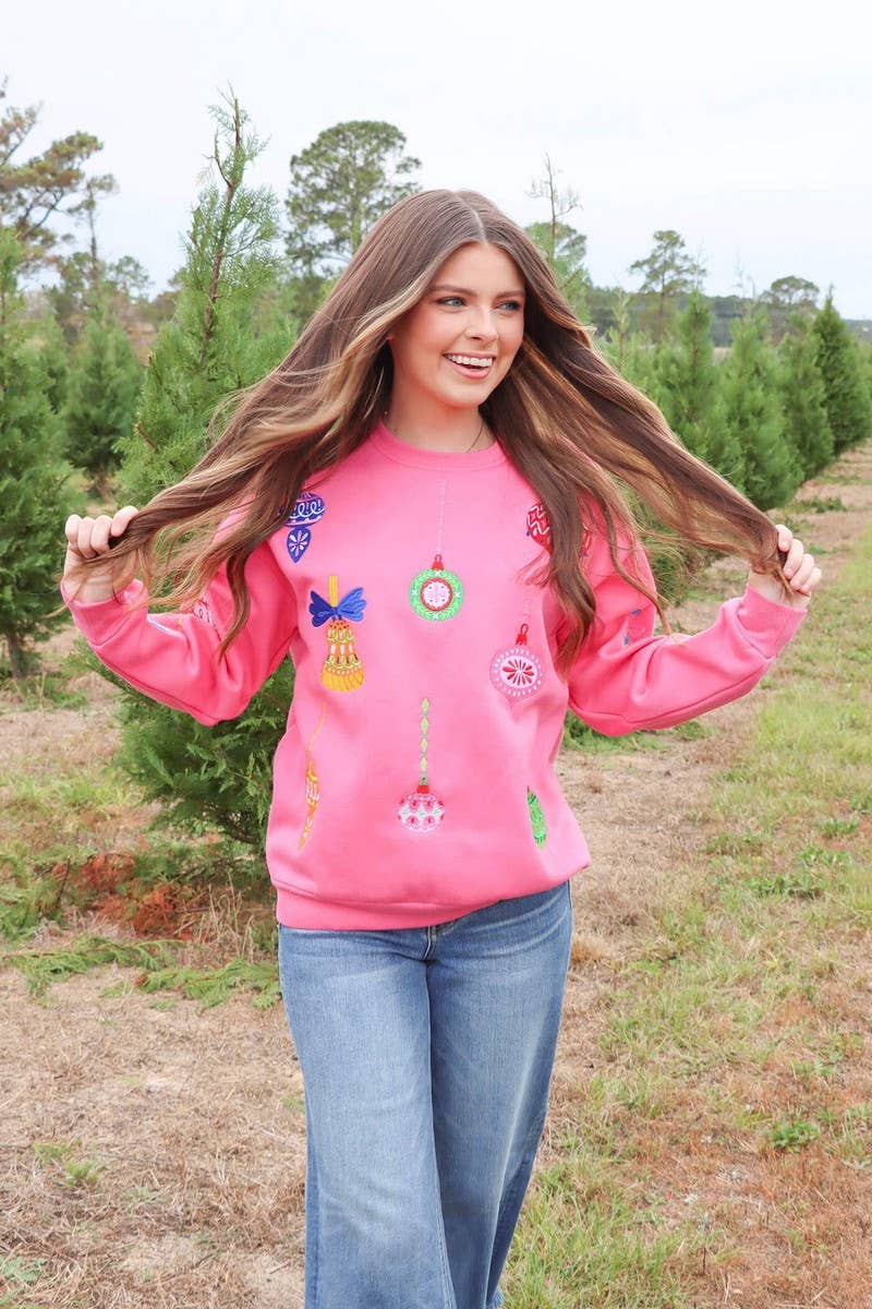 CWTBLL3902_CHRISTMAS LIGHTS EMBROIDERED CREWNECK SWEATSHIRT