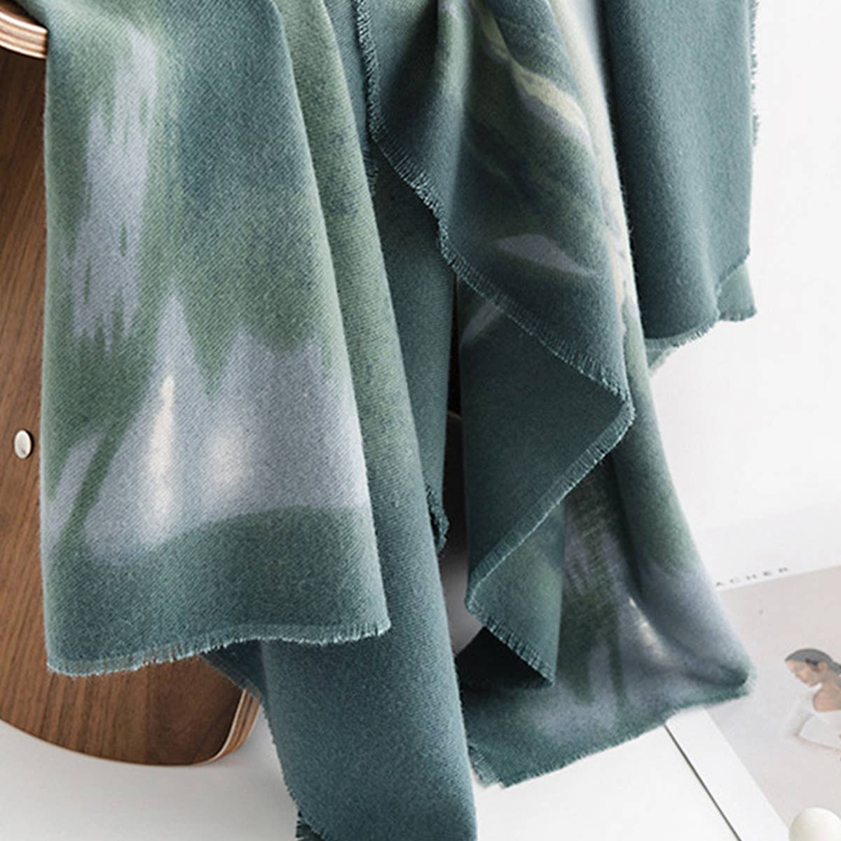 Gradient Ombre Wool Scarf ? Elegant Commuter Shawl