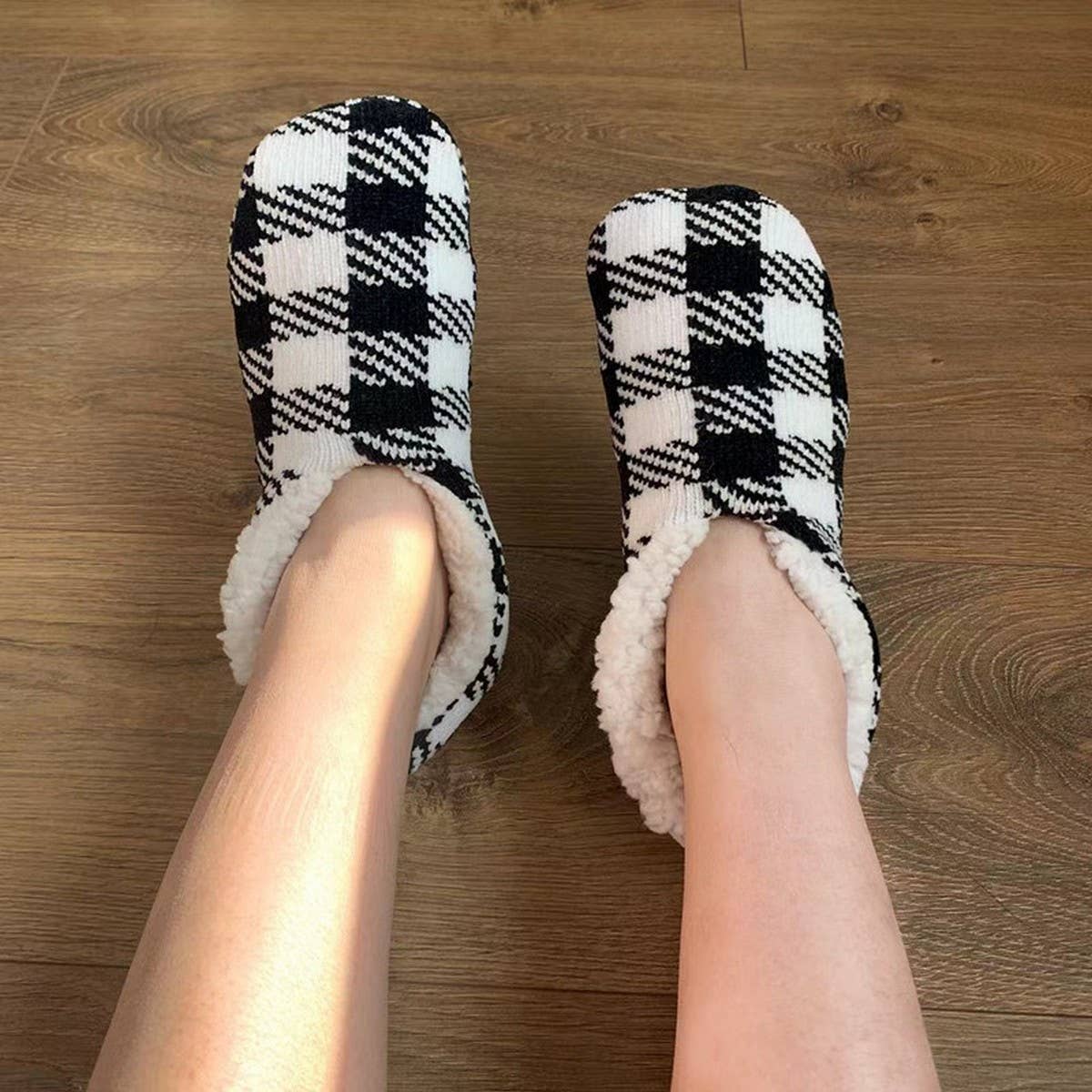 WINTER SNOWFLAKE SOFT-SOLED SOCKS SLIPPERS