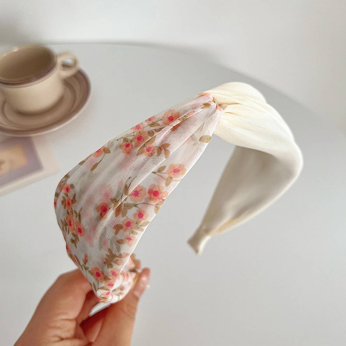 ELEGANT AND SIMPLE FLORAL HEADBANDS_CWAHA1152
