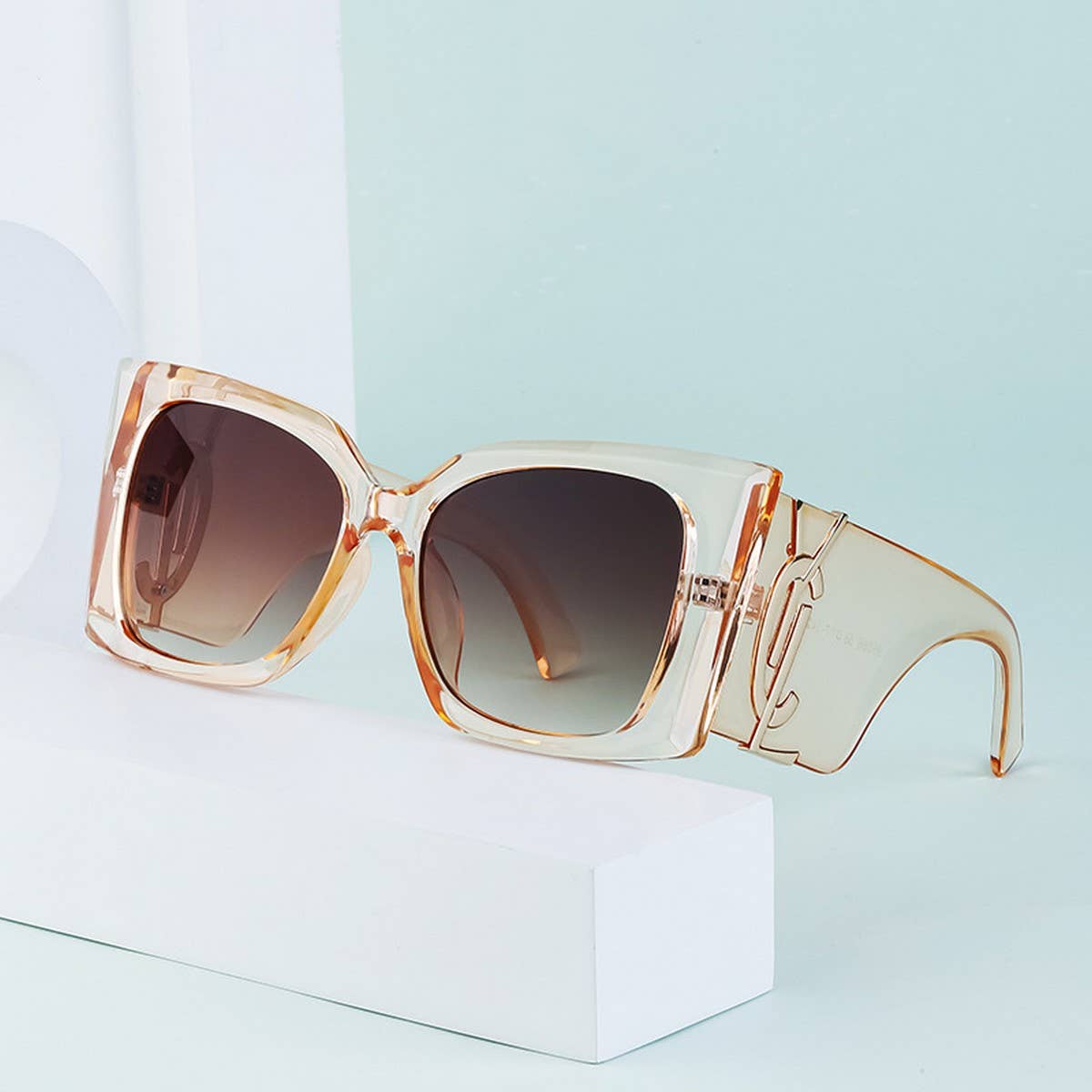 FASHION LARGE FRAME CAT-EYE SUNGLASSES_CWASG0572