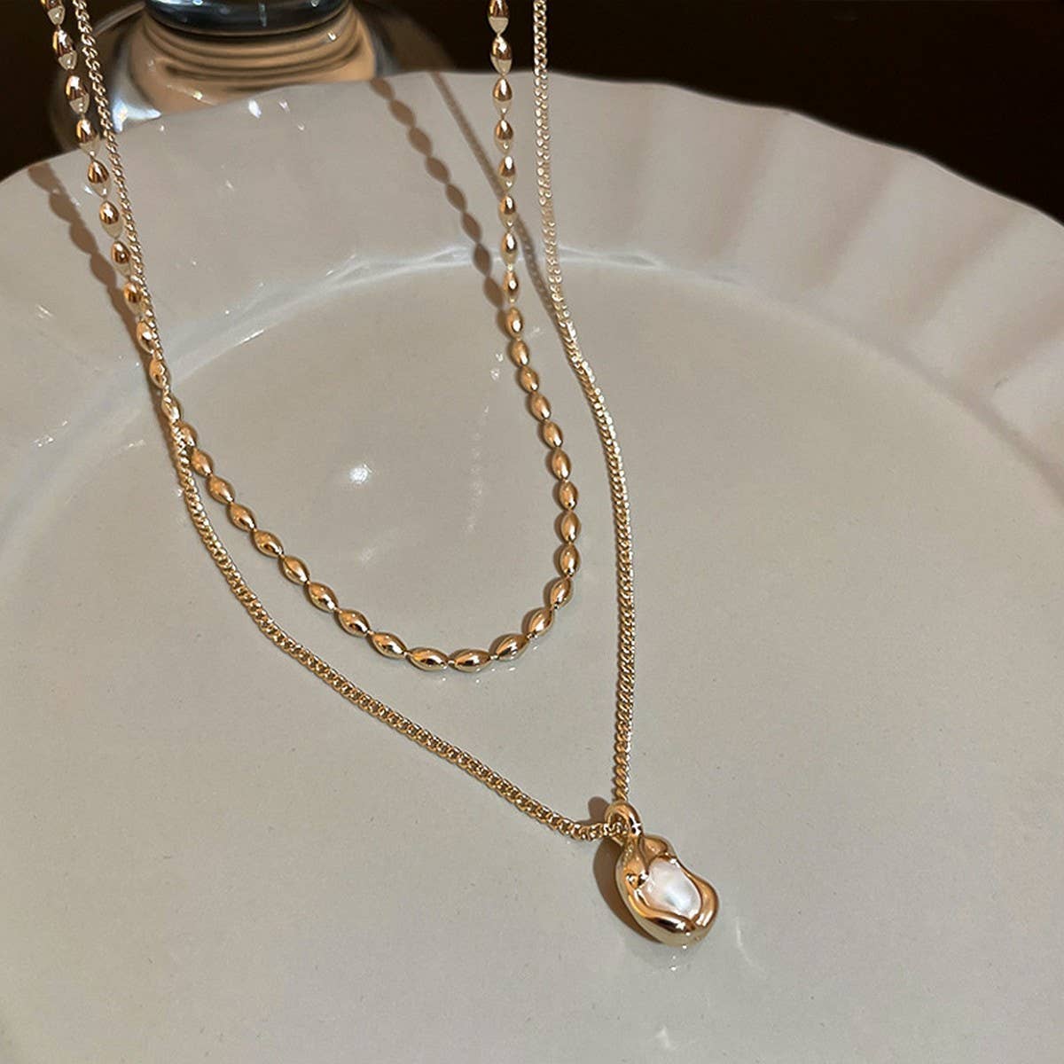 LIGHT LUXURY PLEATED PEARL BEAN NECKLACE