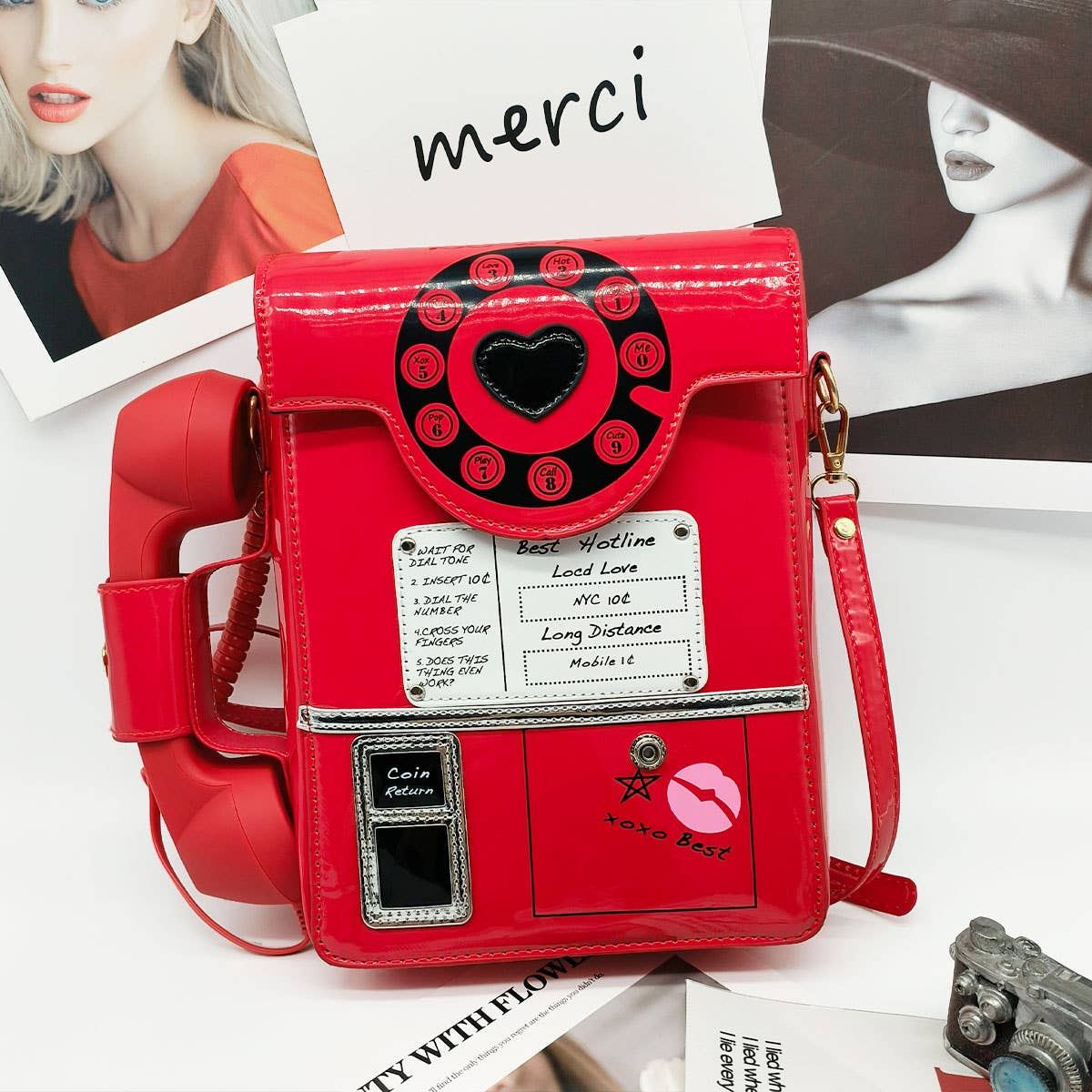 TELEPHONE-SHAPED MESSENGER BAG_CWAB0992
