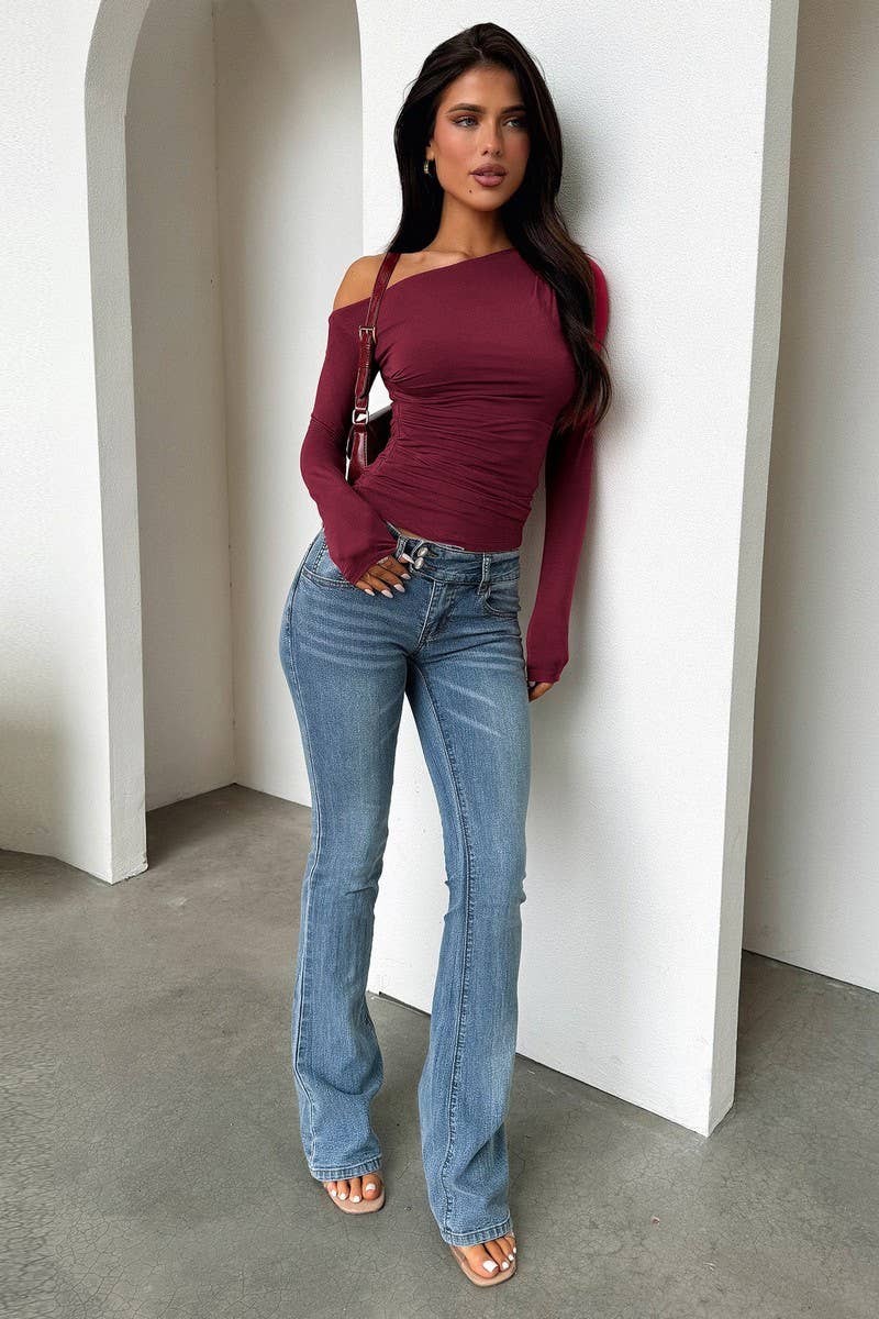 CWTBLL3699_OFF-SHOULDER LONG-SLEEVED KNITTED TOP