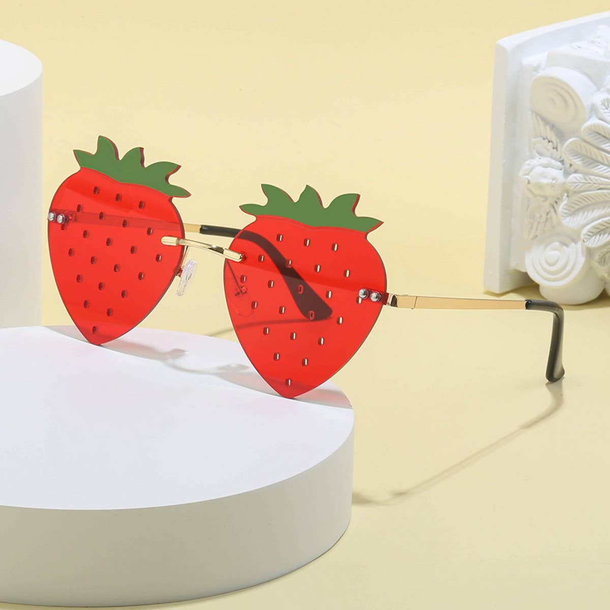 PERSONALIZED FUNNY STRAWBERRY SUNGLASSES_CWASG0689