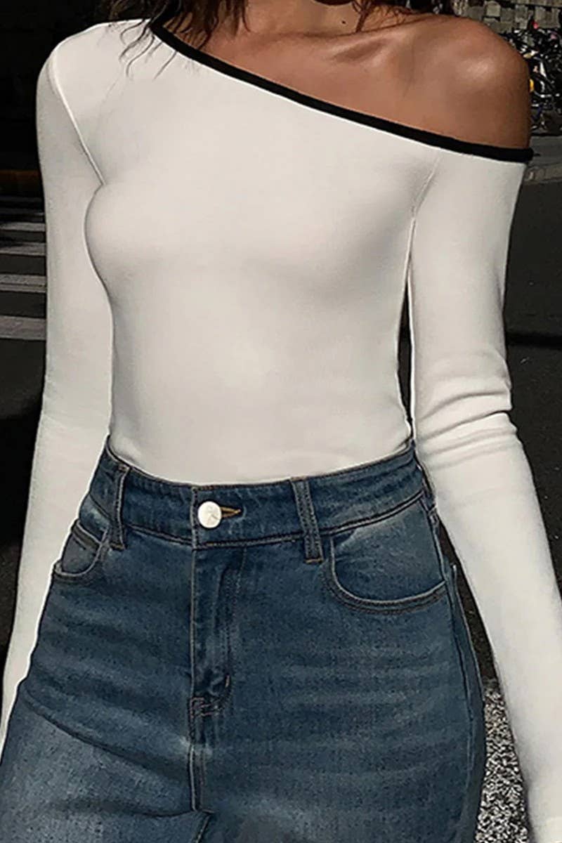 CWTBLL3438_OFF-SHOULDER LONG-SLEEVED T-SHIRT TOP