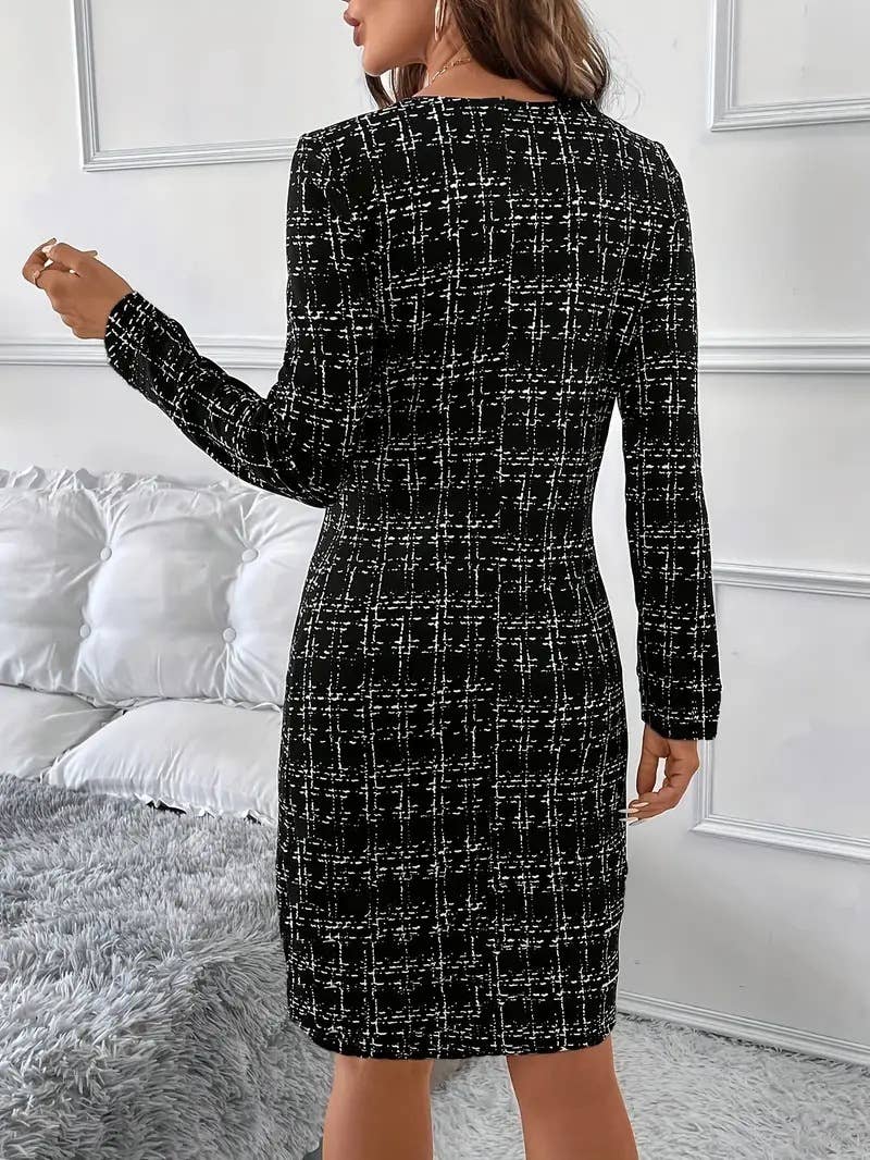 Checked round-neck long-sleeved knitted dress