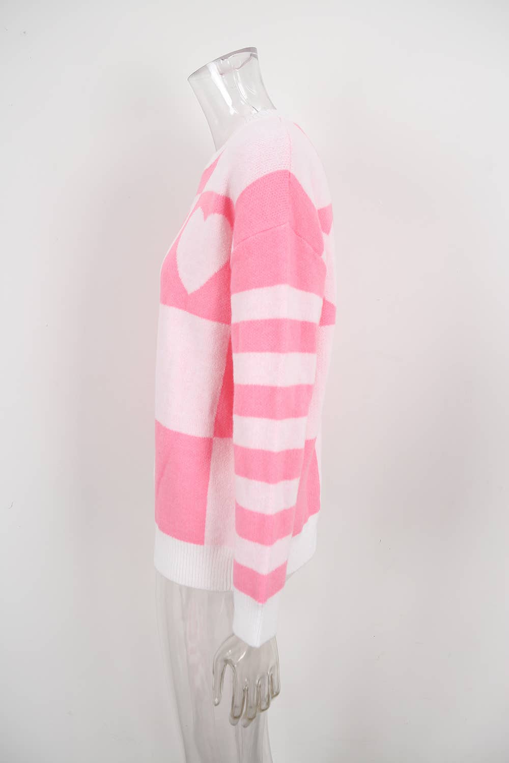 Color check pullover Valentine's Day sweater