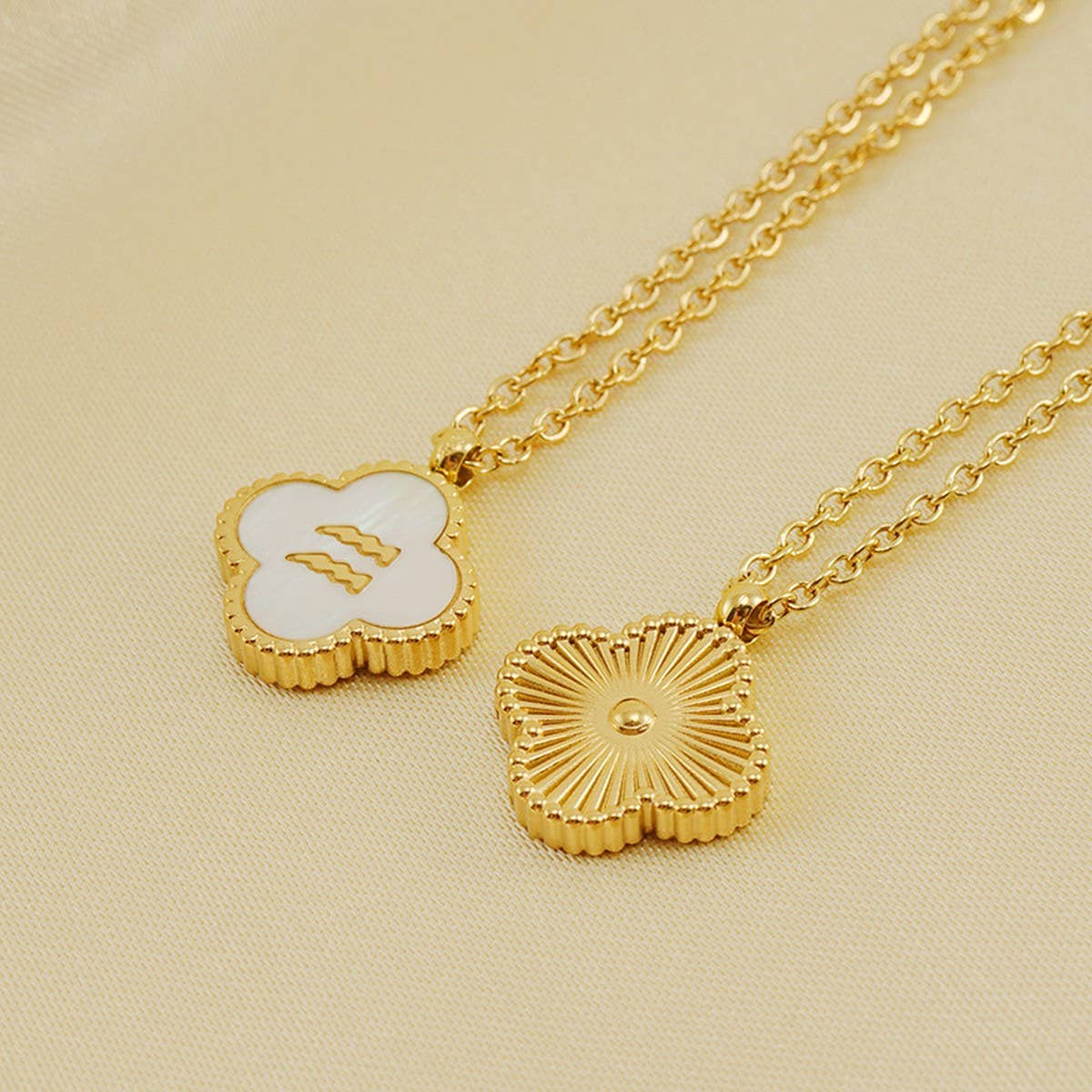 SHELL FOUR LEAF CLOVER CONSTELLATION NECKLACE