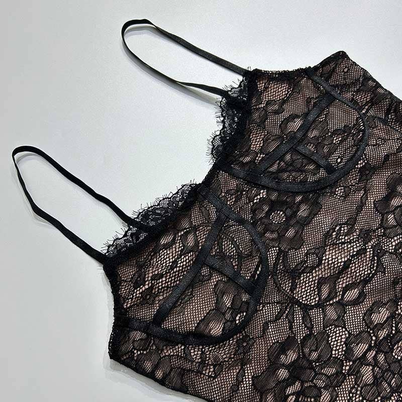 A strapless off-the-shoulder slimming dress