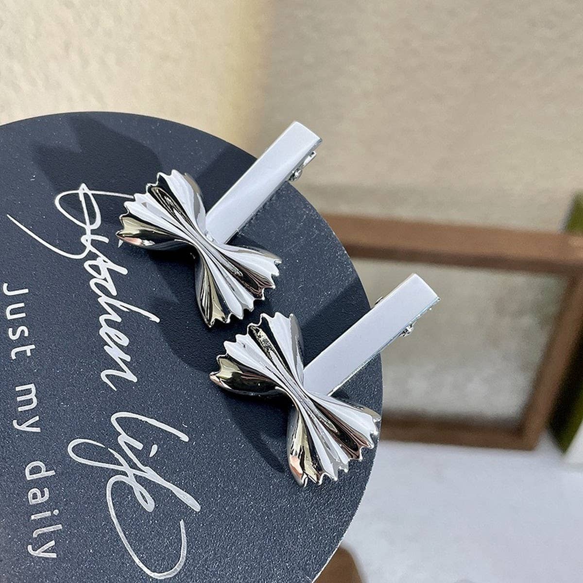 SILVER CHEESE HEART DONUT HAIRPIN DUCKBILL HAIRPIN