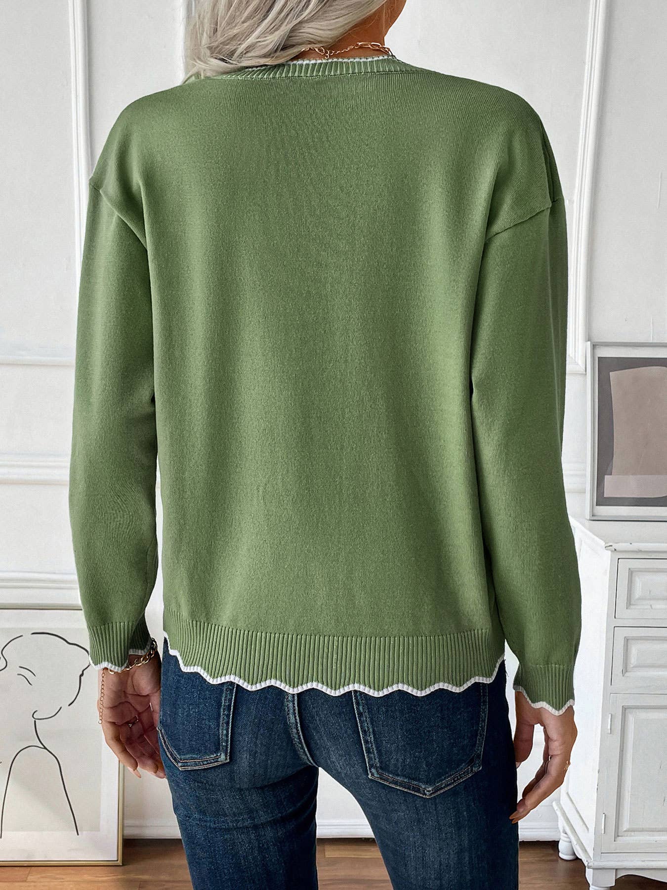 CREW-NECK PULLOVER SWEATER WITH ZIPPER CONTRAST