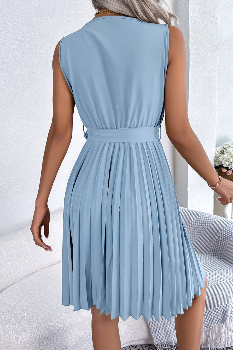 CROSS V NECK SLEEVELESS WAIST PLEAT DRESS_CWDSD2529