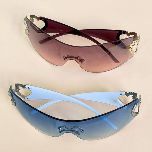 Y2K STYLE FRAMELESS ONE-PIECE HEART SUNGLASSES_CWASG0266