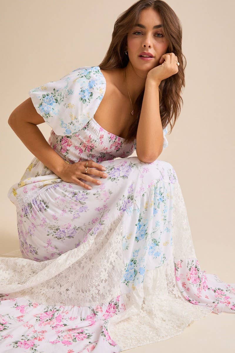 CWDMD5944_RUCHED FLORAL LACE PUFF SLEEVE STRAPLESS DRESS