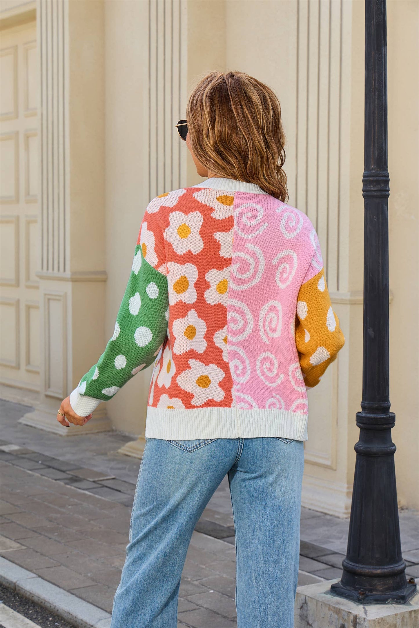 Color-blocking loose,buttonless knitted cardigan