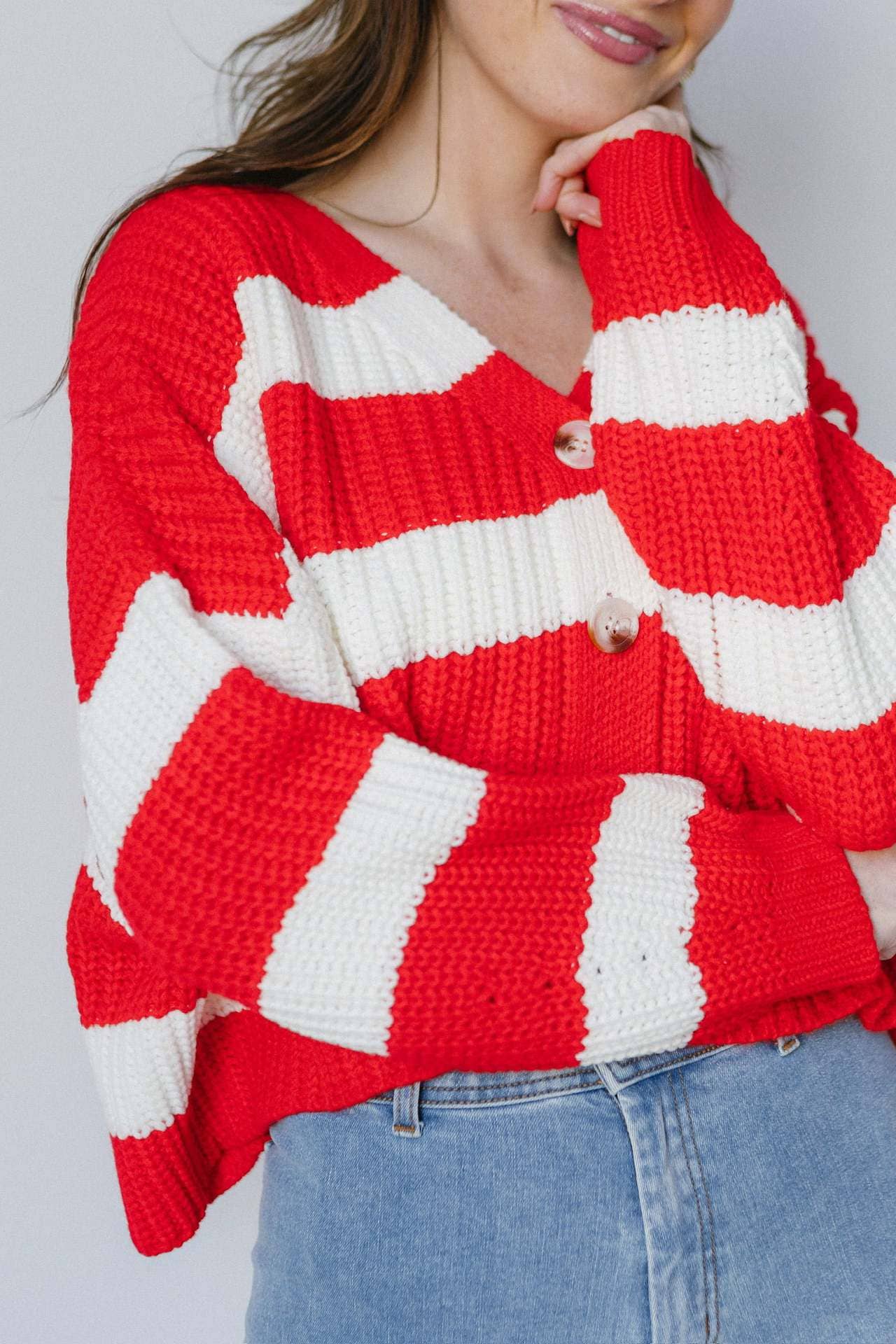 Casual striped long-sleeved V-neck cardigan