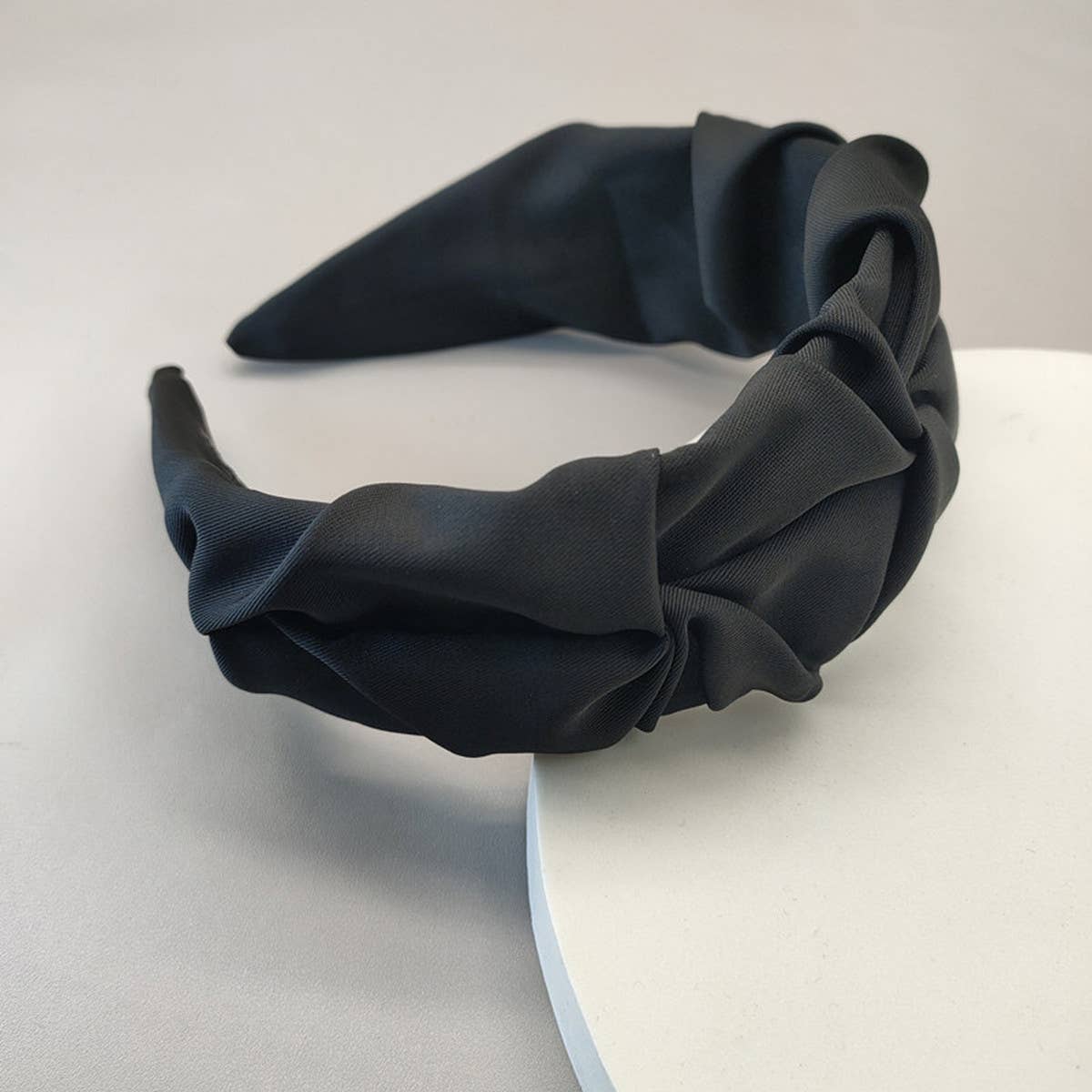 SIMPLE AND FRESH PLEATED HEADBAND