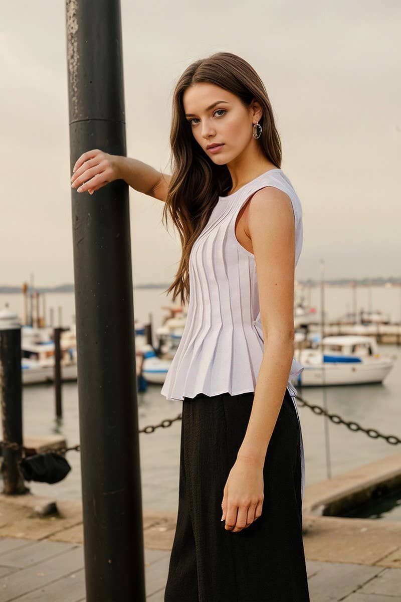 CWTBLSL0999_TEXTURED PLEATED SLEEVELESS FRENCH STYLE TOP
