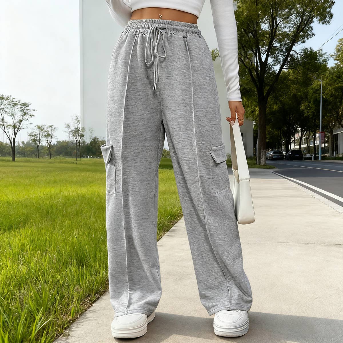 Elastic high-waisted straight-leg sweatpants