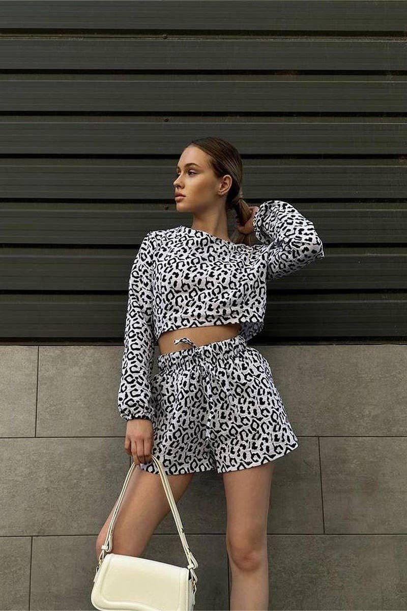 CWSPJ0369_LONG-SLEEVED SHORTS LEOPARD PRINT PAJAMA SET