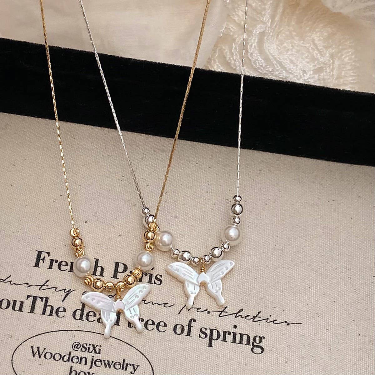 NEW HIGH-END BUTTERFLY PENDANT NECKLACE FOR WOMEN