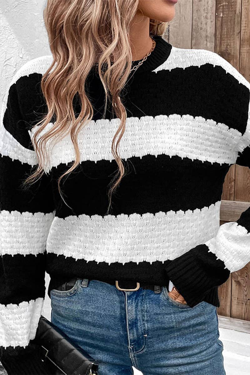 CWOSWL6827_BLACK AND WHITE STRIPED KNITTED PULLOVER SWEATER