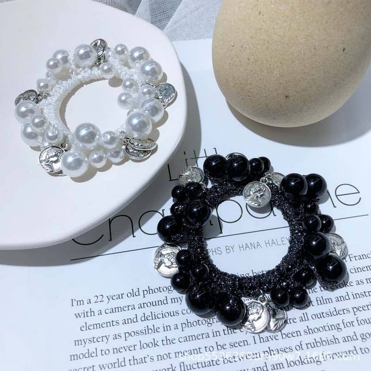 Beaded Hair Tie with Metal Pendant Pearl Band_CWAHA6876