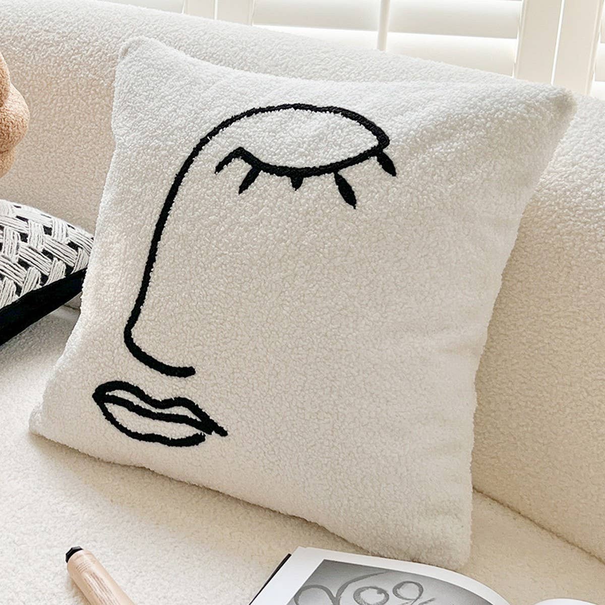 Sofa Pillow Cover for Living Room & Bay Window_CWMM7698