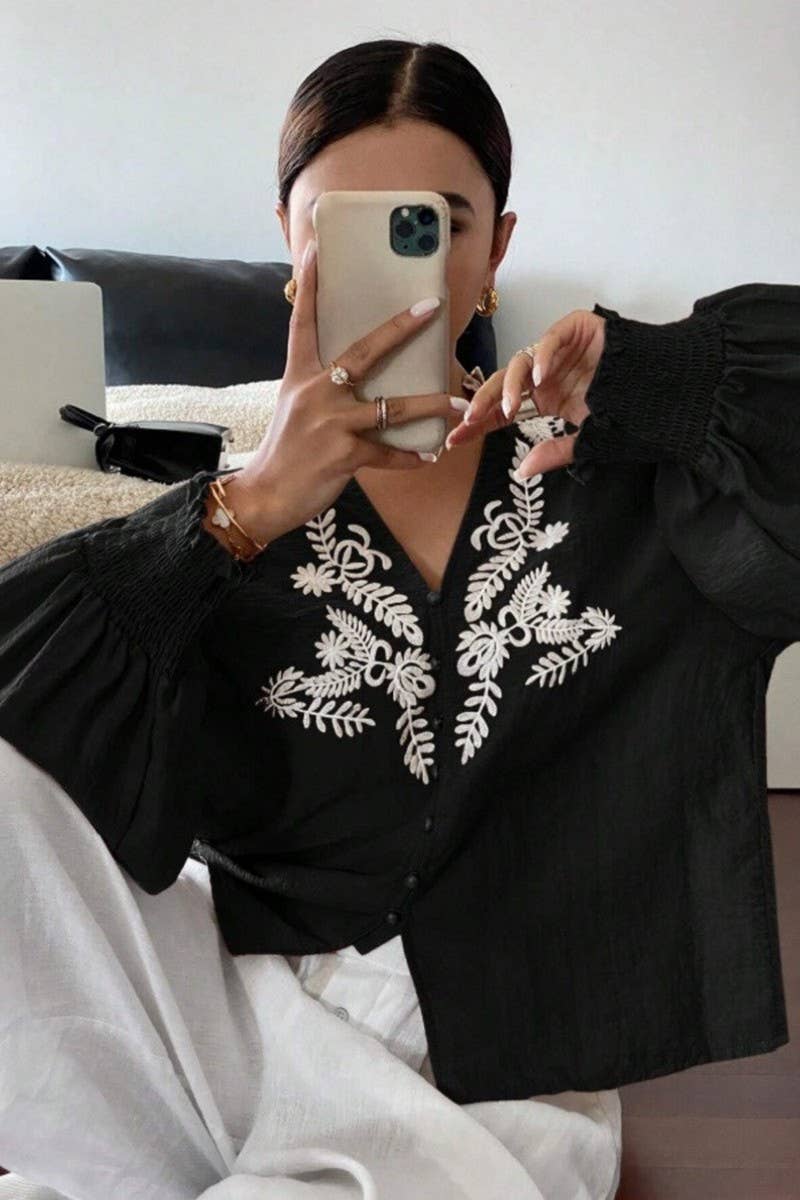 CWTBLL3998_EMBROIDERED FLORAL BUTTON FRONT CARDIGAN SHIRT