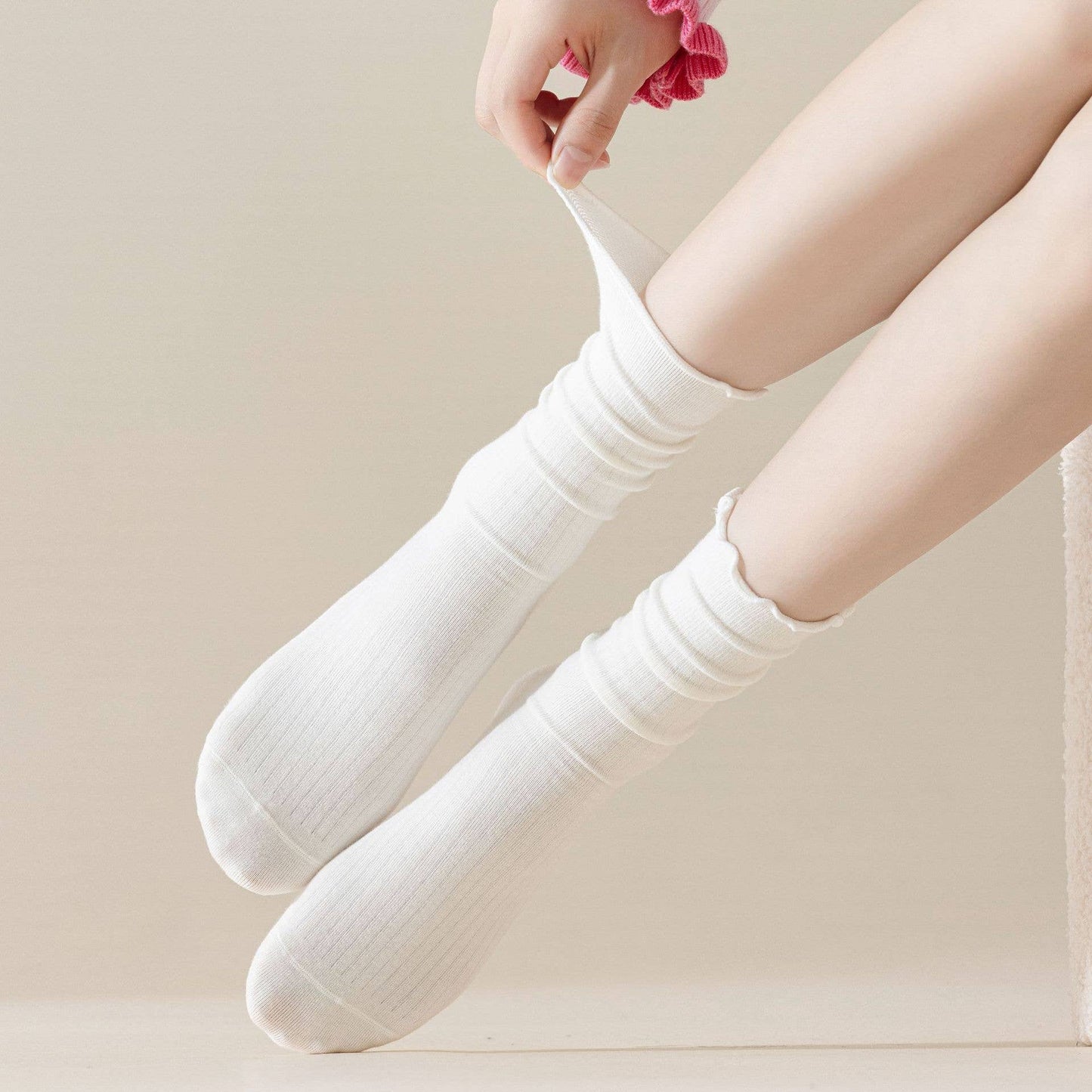 Vertical Stripes Thin Solid Ruffle Crew Socks