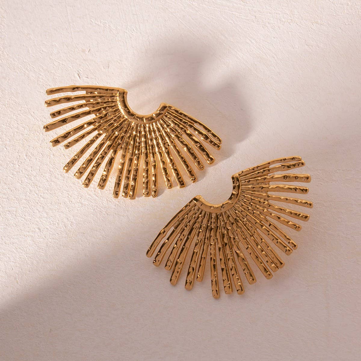 FASHIONABLE AND STYLISH HALF SUNFLOWER EARRINGS_CWASC1660