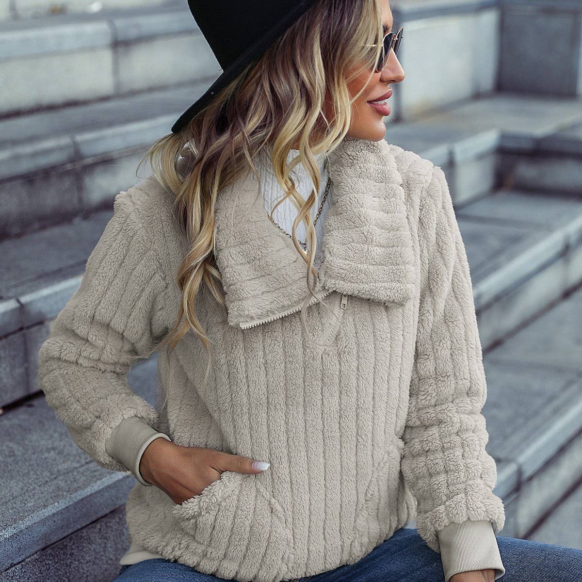 Crew-neck long sleeve zipper strip hoodie