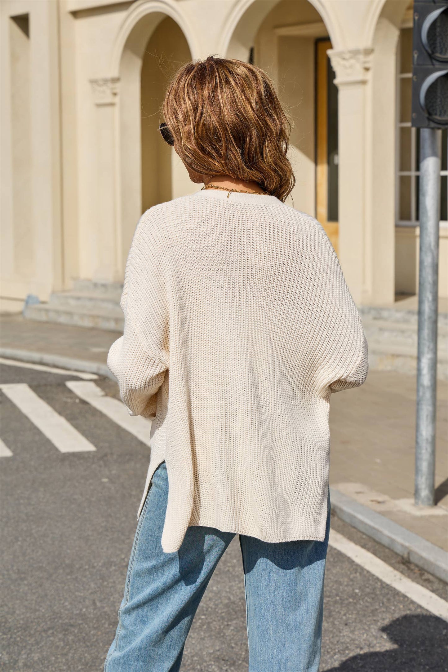 Fashionable V-neck loose knitted cardigan
