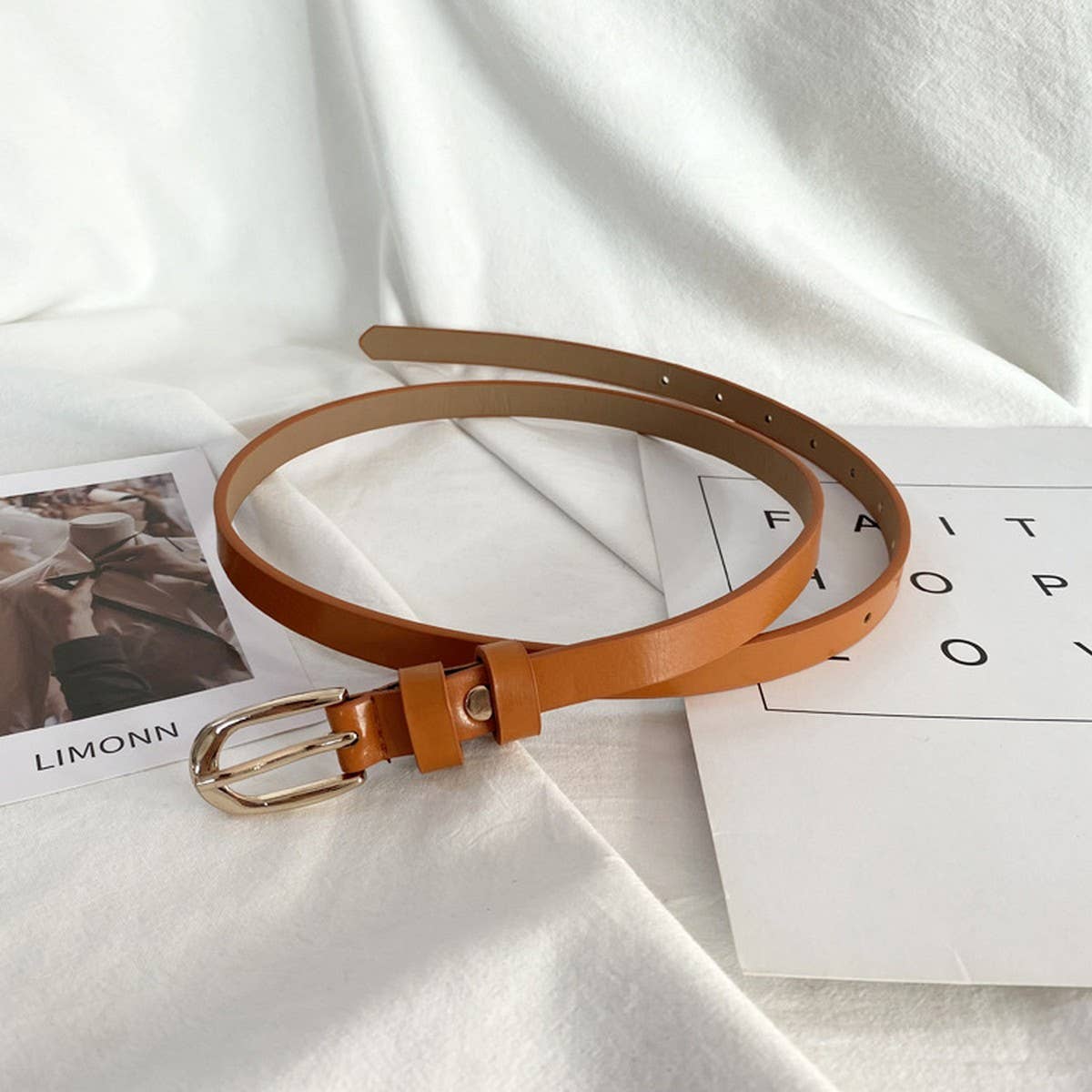 SIMPLE AND VERSATILE THIN BELT_CWABE0657
