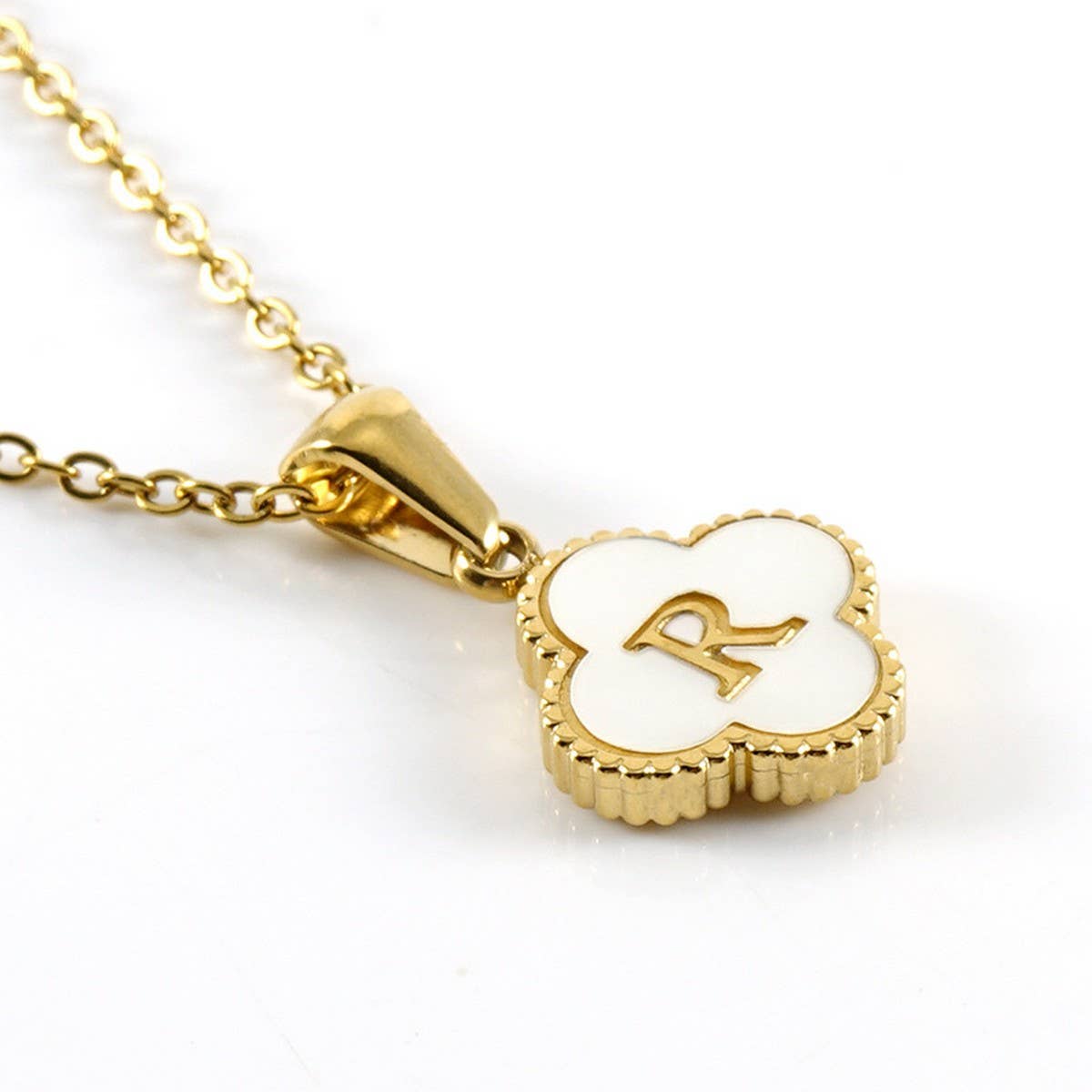 FOUR LEAF CLOVER 26 LETTER SHELL PENDANT NECKLACE