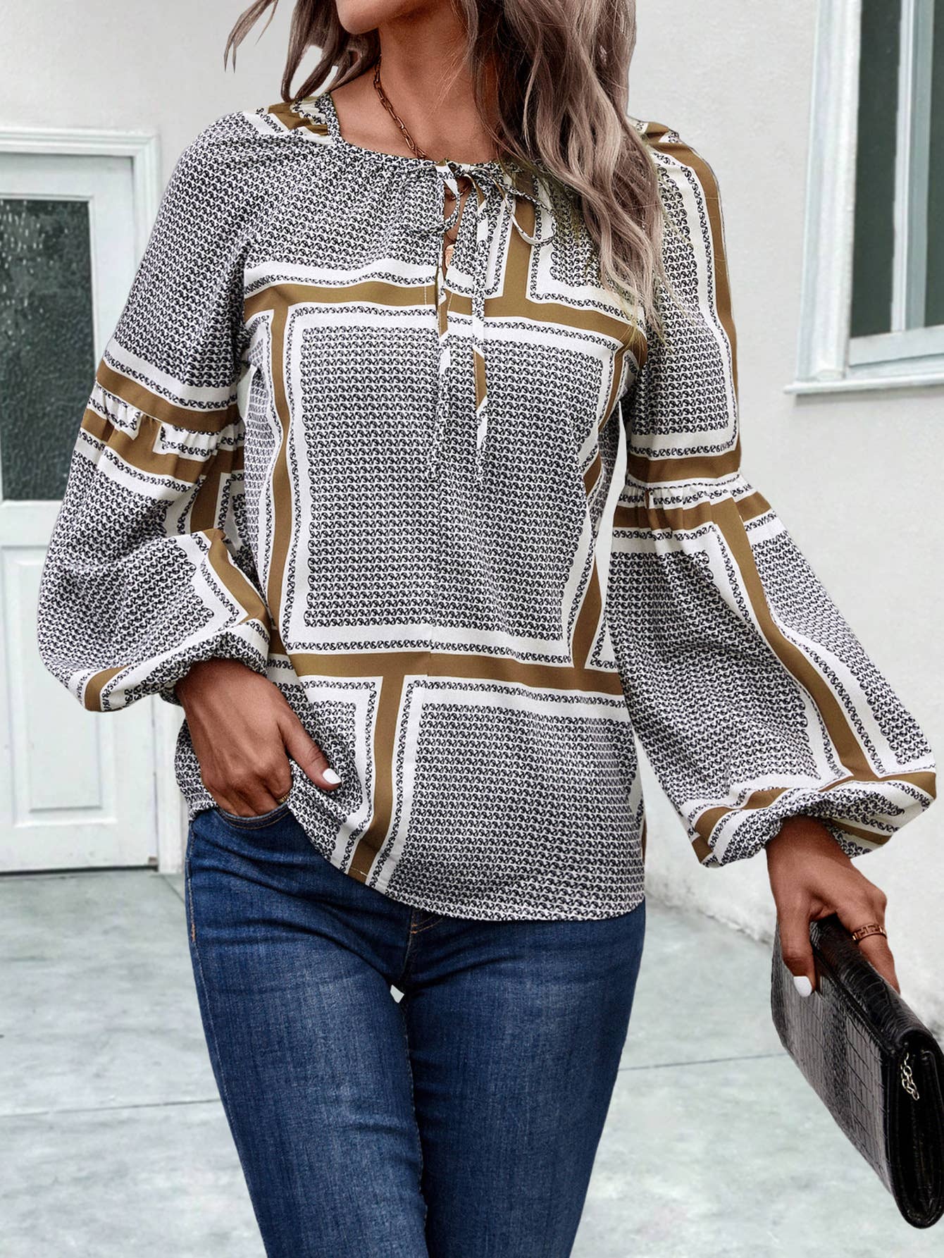 Fashionable lantern sleeve printed loose shirt