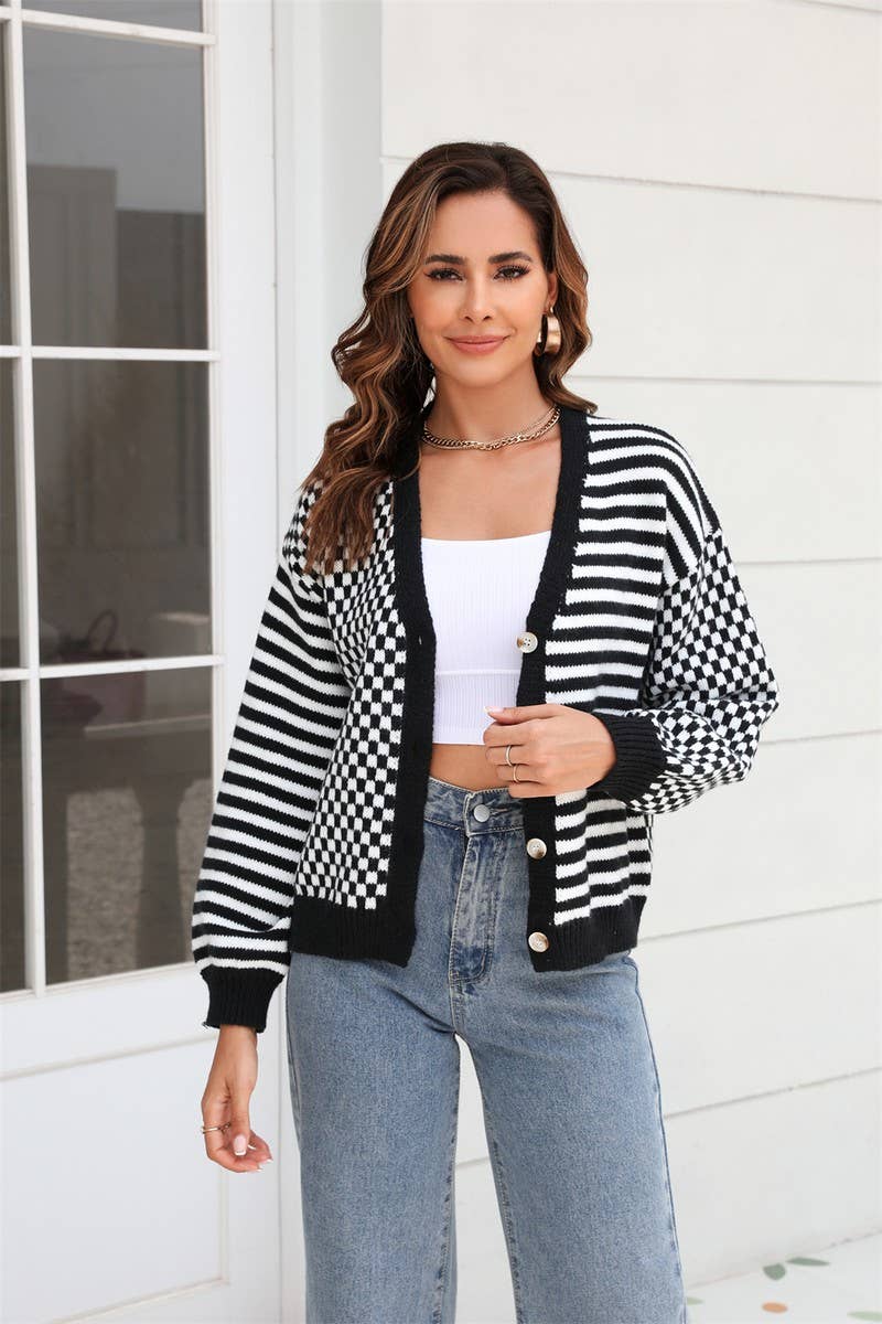 CWOSWL1679_Button Down Sleeve  V-Neck Cardigan Sweater