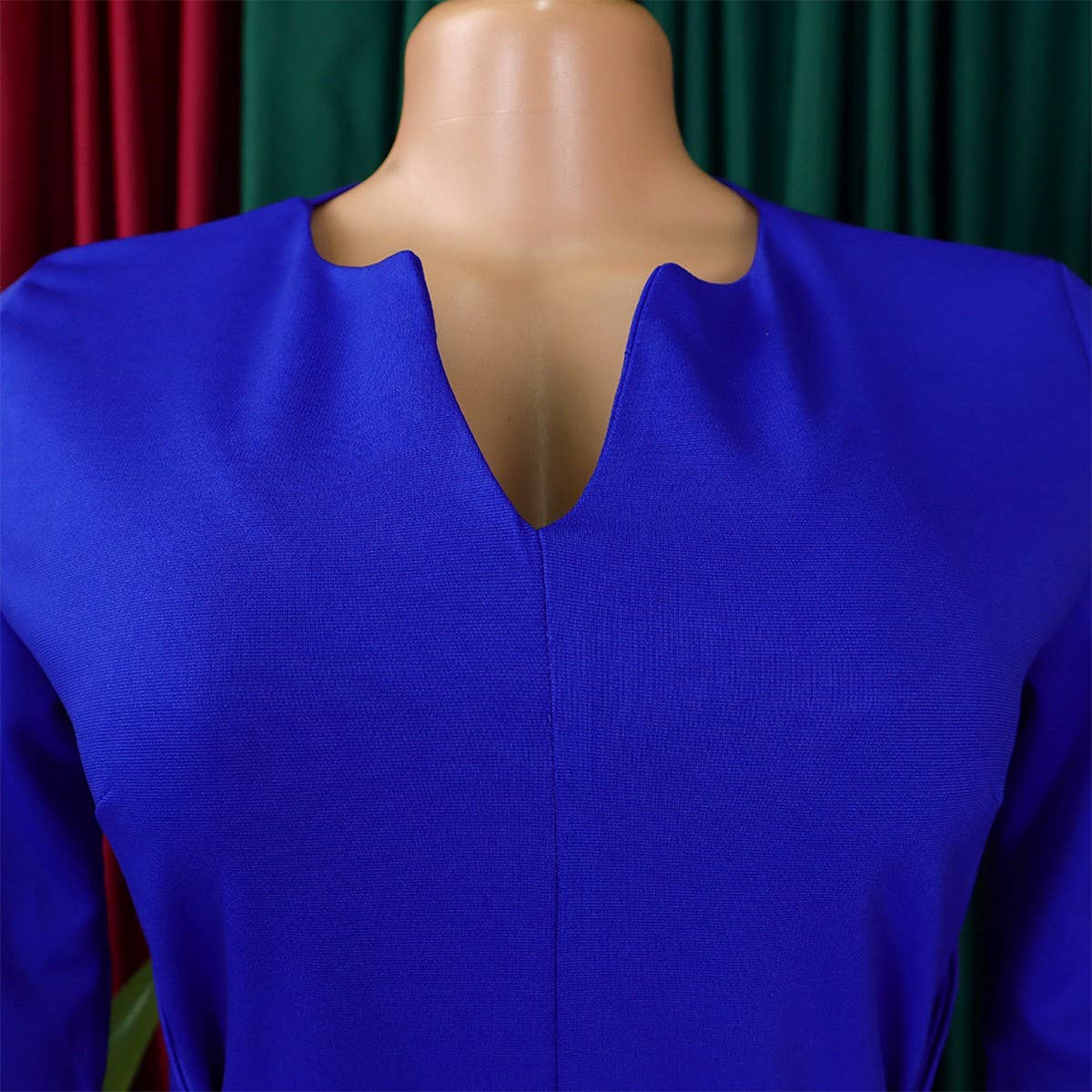 V-NECK SOLID COLOR HIP-HUGGING ELEGANT DRESS