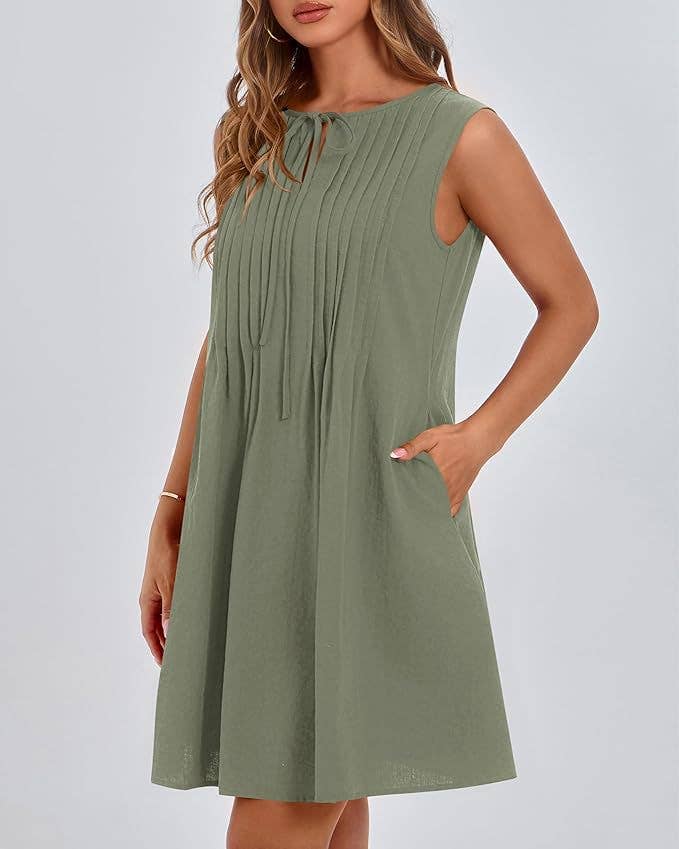 Fashionable short sleeveless vacation dress